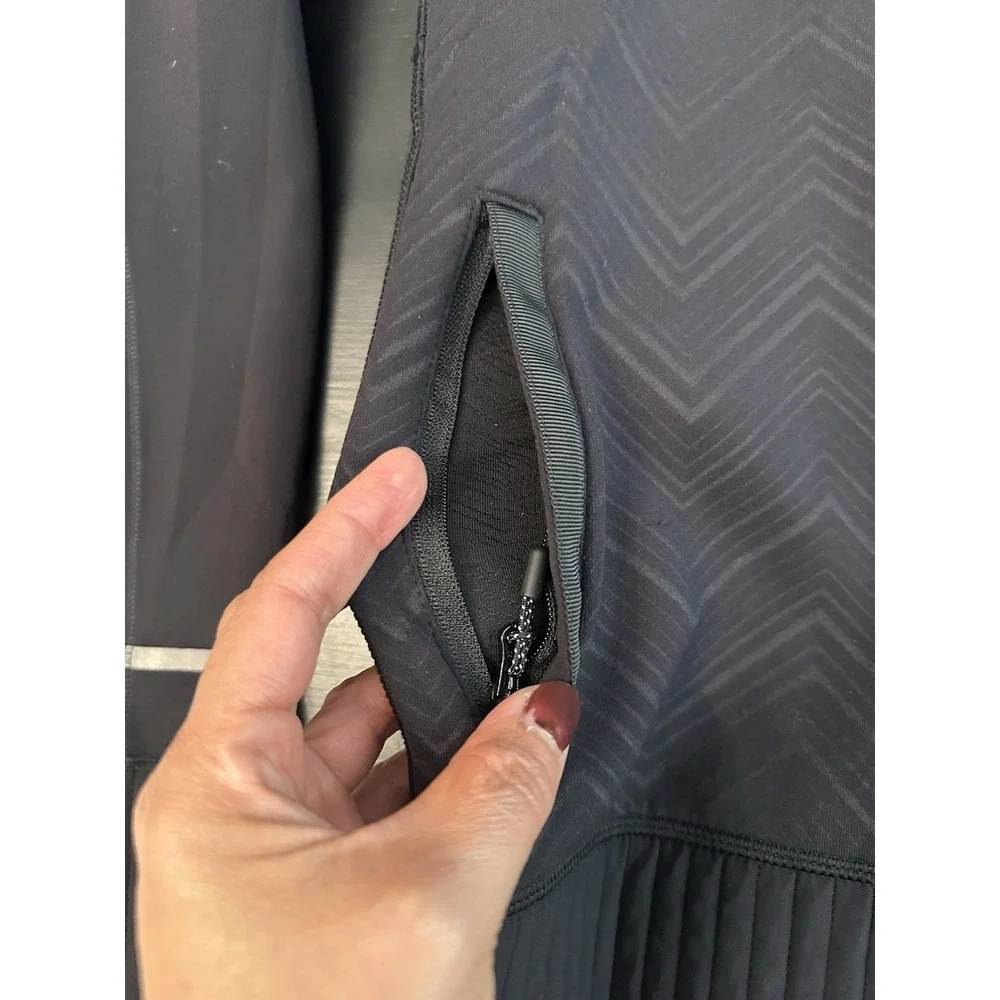 ivivva‎ by lululemon Black Zip Up Jacket* Size 14